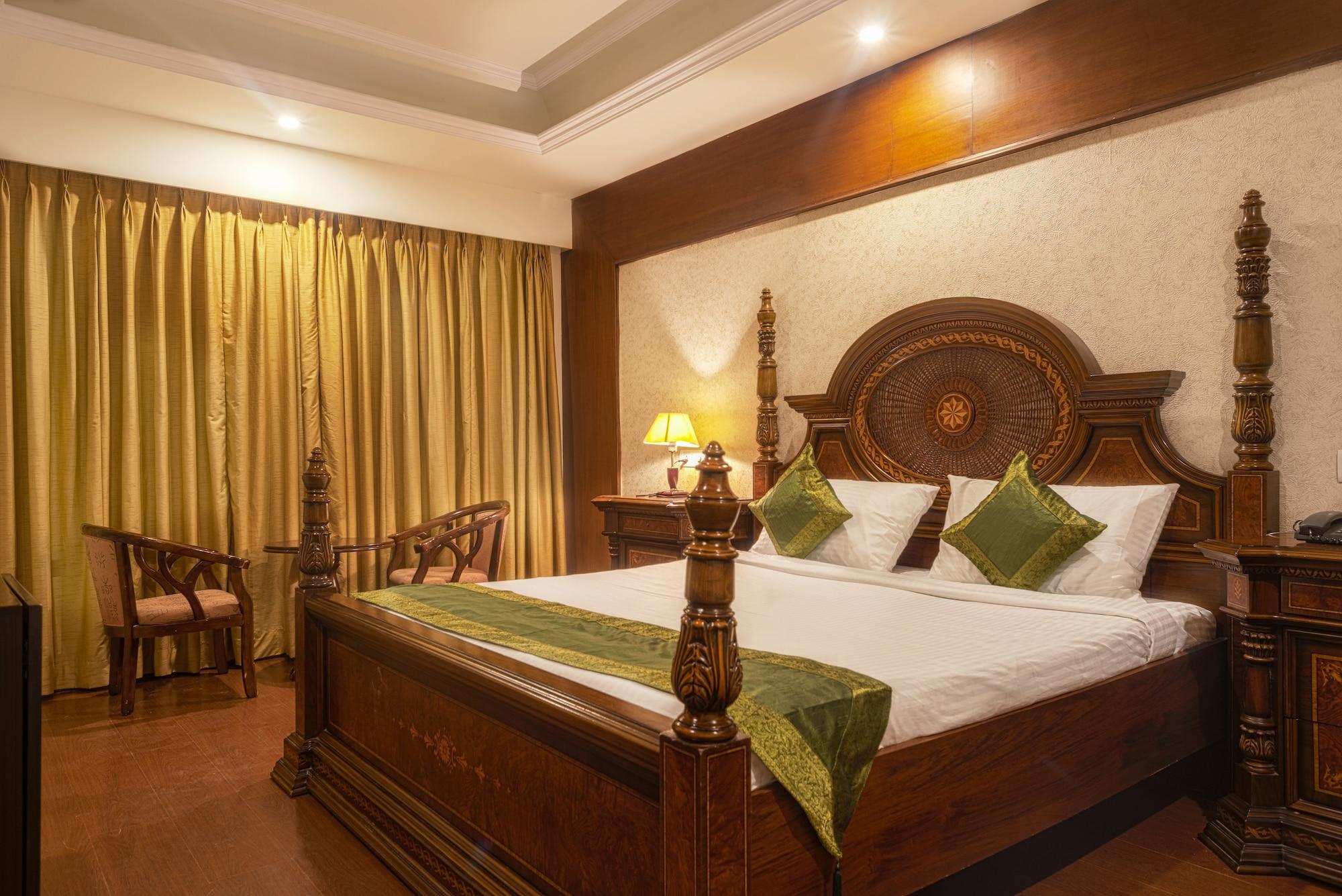 Treebo Trend Grand Plaza Nampally Hyderabad Eksteriør bilde