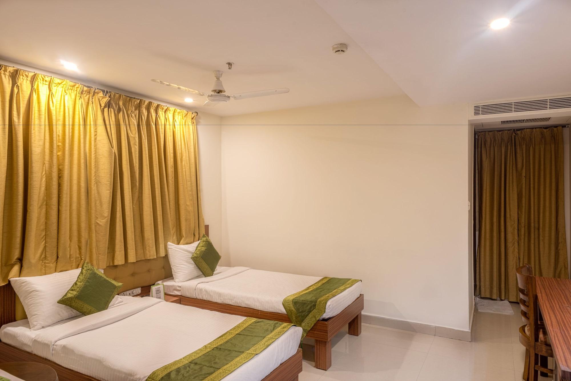 Treebo Trend Grand Plaza Nampally Hyderabad Eksteriør bilde