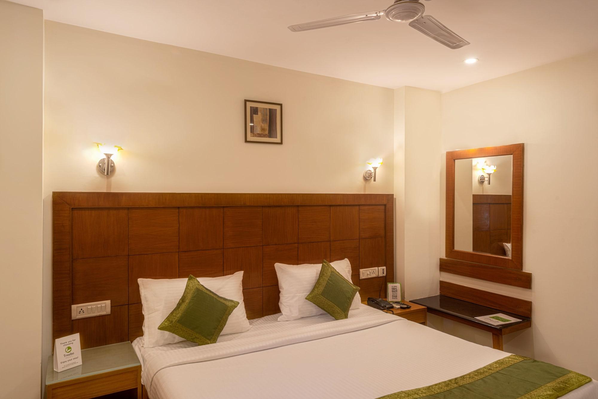 Treebo Trend Grand Plaza Nampally Hyderabad Eksteriør bilde