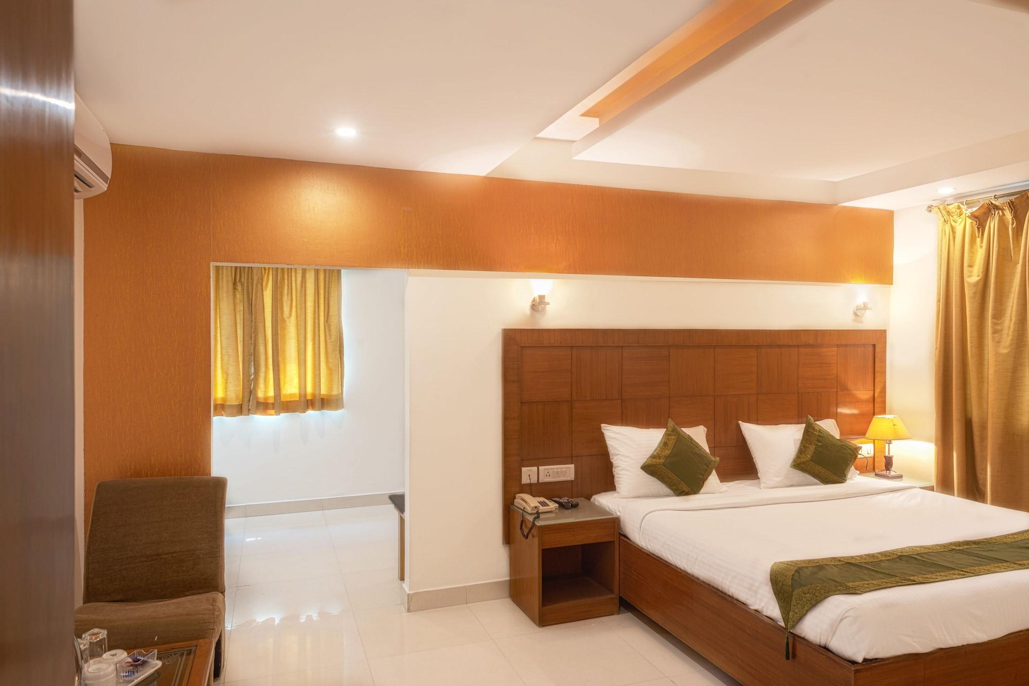 Treebo Trend Grand Plaza Nampally Hyderabad Eksteriør bilde