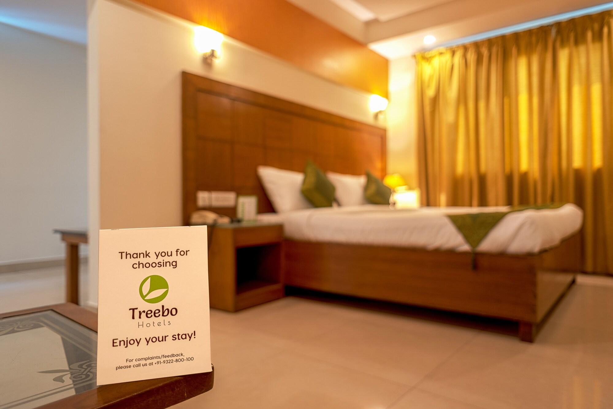 Treebo Trend Grand Plaza Nampally Hyderabad Eksteriør bilde