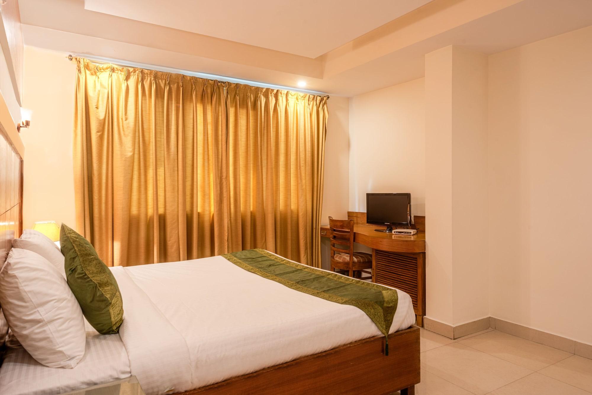 Treebo Trend Grand Plaza Nampally Hyderabad Eksteriør bilde