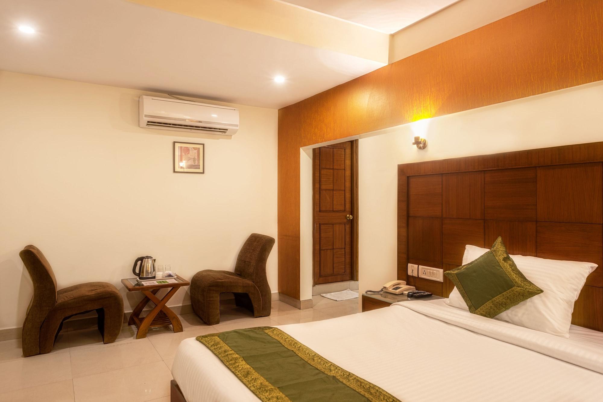 Treebo Trend Grand Plaza Nampally Hyderabad Eksteriør bilde